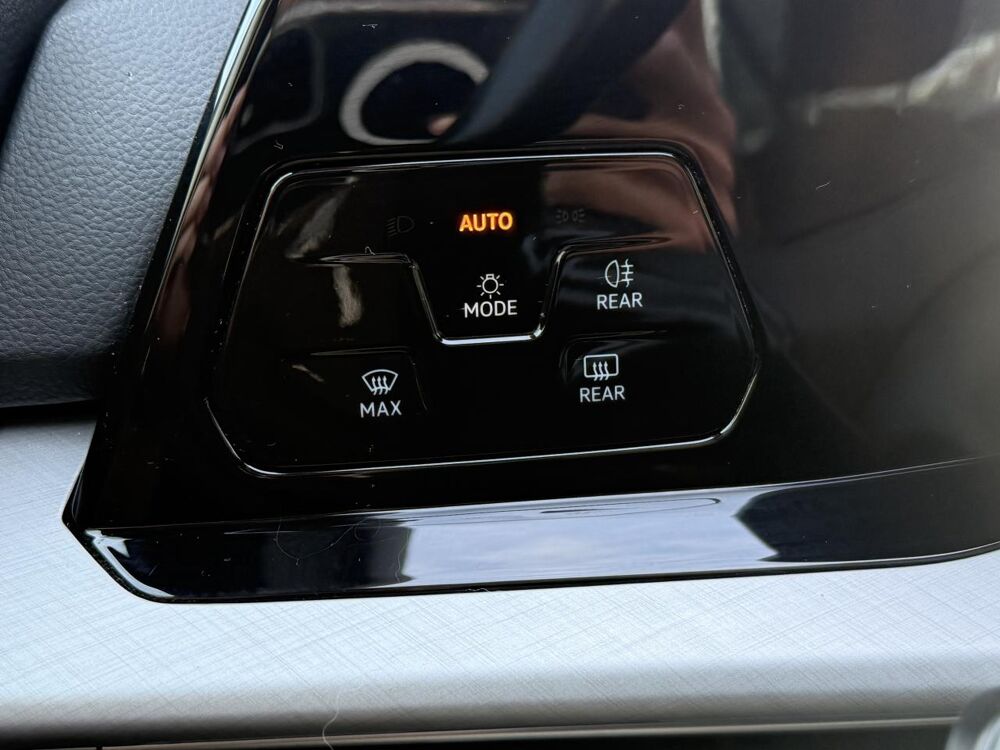 Golf SW 2.0 TDI SCR - 116 Bva Life Business - CARPLAY + CAMERA AR 2022 occasion 19100 Brive-la-Gaillarde
