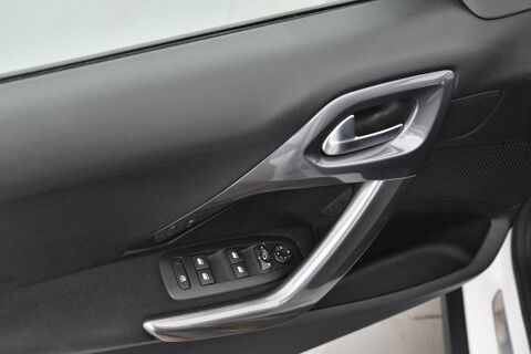 2008 PureTech 82ch BVM5 Style +CARPLAY 2019 occasion 33620 Cavignac