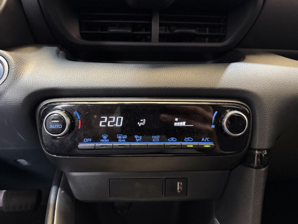 Yaris Hybrid 116h e-CVT Dynamic - Garantie 12 Mois 2022 occasion 94360 Bry-sur-Marne