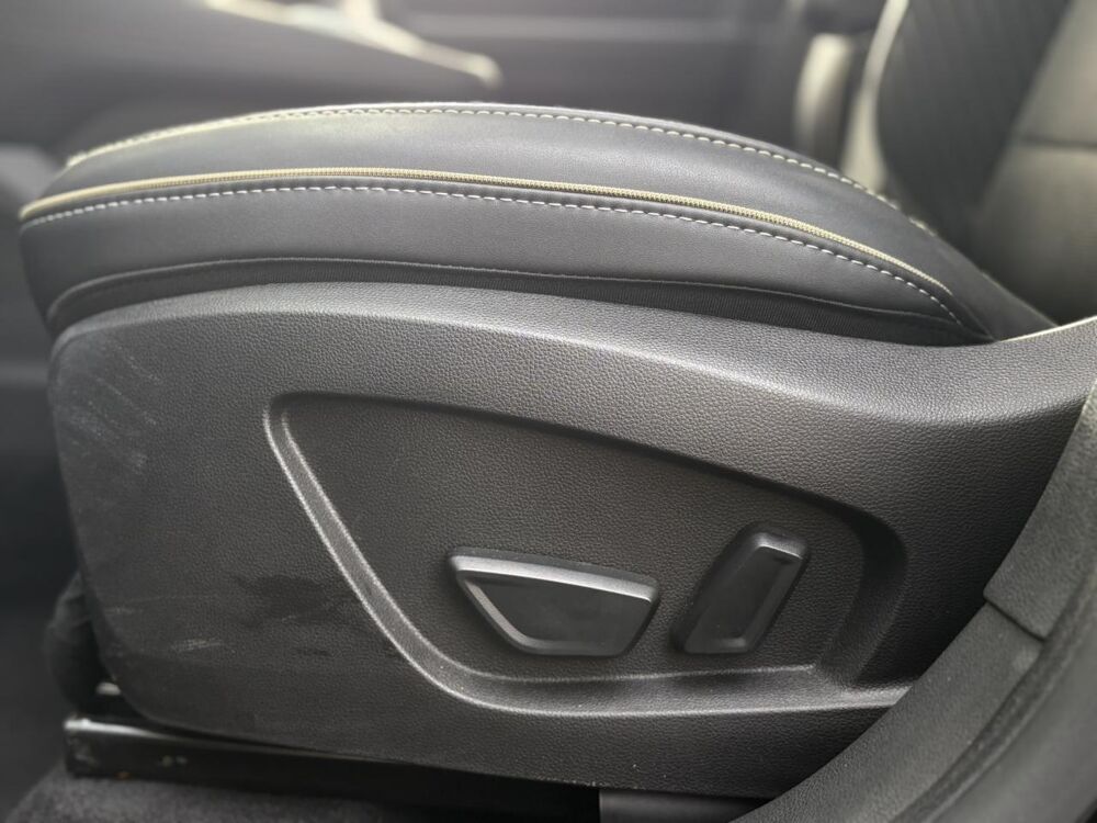 Symbioz E-Tech Full Hybrid 145 Iconic avec Cam&eacute;ra 360&deg;, et Hayon mai 2025 occasion 35300 Foug&egrave;res