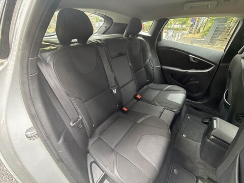 V40 T2 - 122  BERLINE Momentum Business PHASE 2 2016 occasion 77185 Lognes
