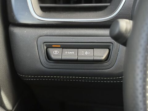 Symbioz E-Tech Full Hybrid 145 Iconic avec Cam&eacute;ra 360&deg;, et Hayon mai 2025 occasion 35300 Foug&egrave;res