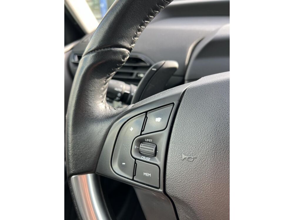 C4 Spacetourer 2.0 BlueHDi - BVA - 160cv - DISTRIBUTION NEUVE - SUIVI CITRO 2018 occasion 49070 Beaucouz&eacute;