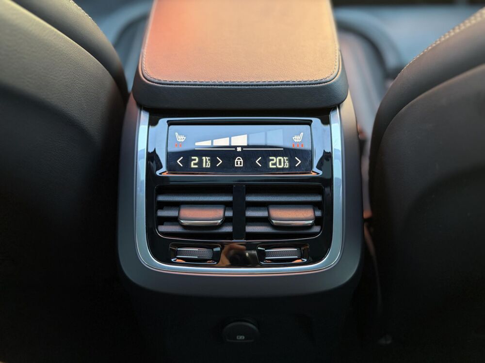 XC90 T8 AWD Recharge TVA r&eacute;cup&eacute;rable 455 Attelage Ultimate Style 2025 occasion 67440 Marmoutier
