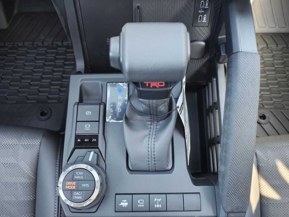Divers TRD OFF ROAD PREMIUM HYBRIDE 2026 occasion 91830 Le Coudray-Montceaux