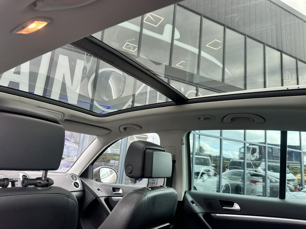 Tiguan 2.0 16V TDI BlueMotion - 140 -DSG7 Carat 4Motion PHASE 2- S 2014 occasion 33450 Montussan