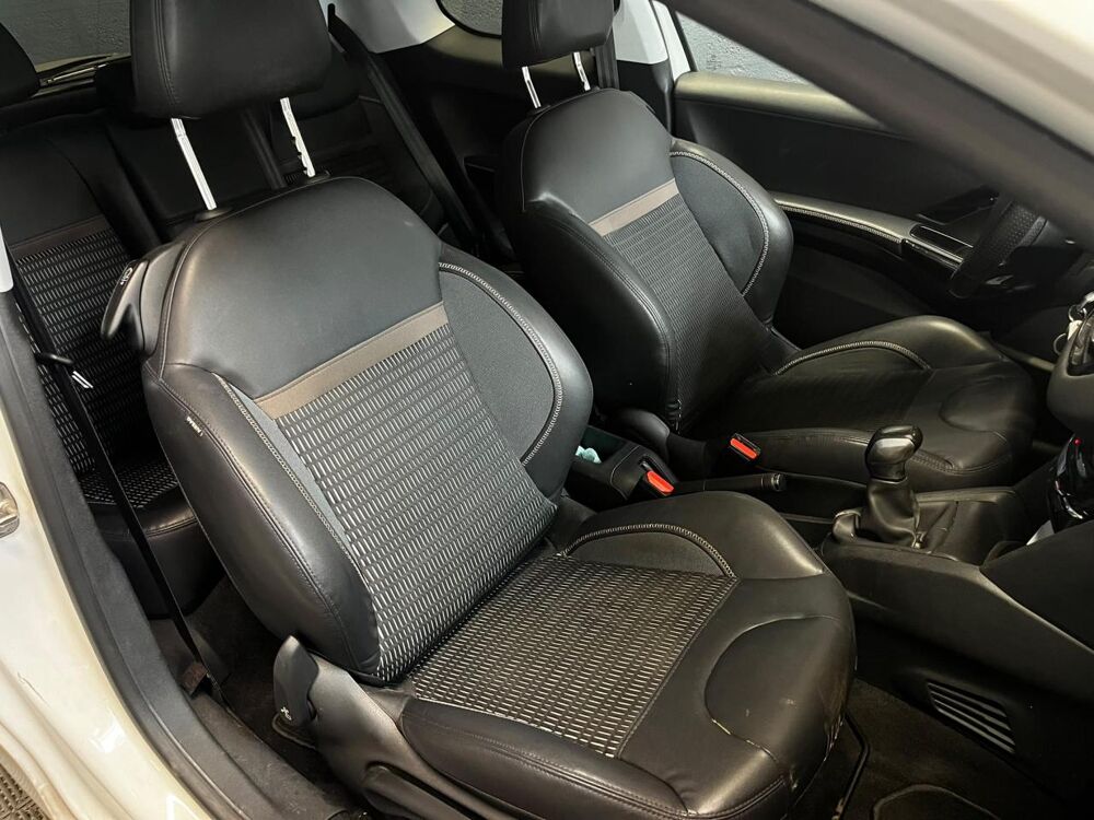 208 1.6 VTI 120CH MOTEUR A CHAINE - ALLURE PACK - GARANTIE 6 MOI 2012 occasion 33700 M&eacute;rignac