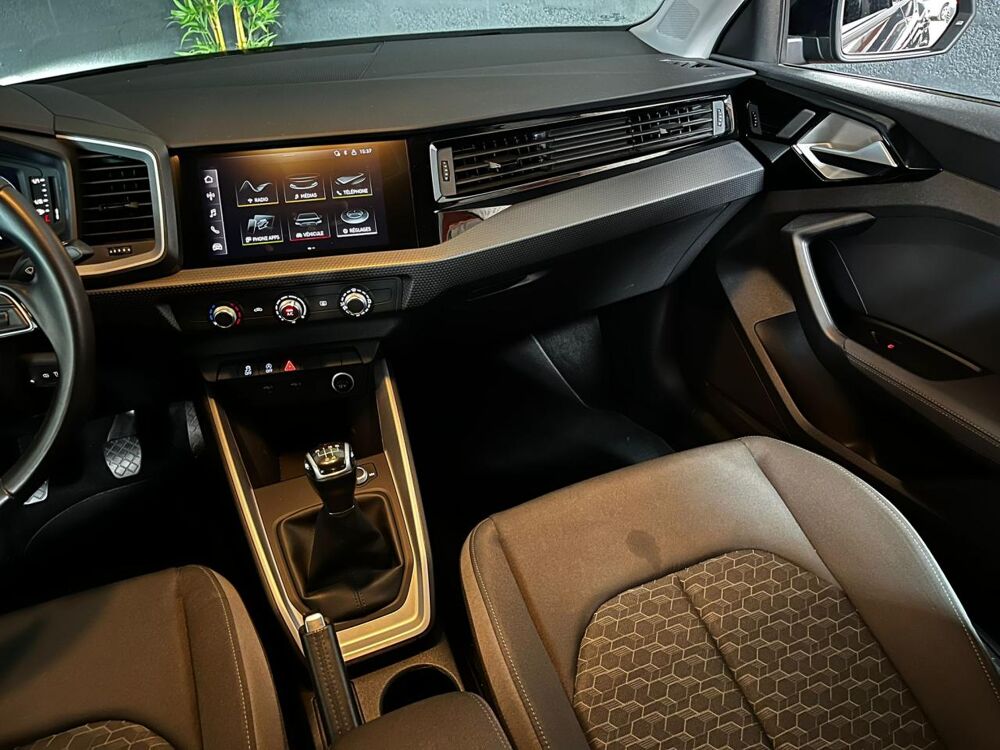 A1 25 TFSi - 1.0i 95CH BVM6 - DESIGN - VIRTUAL COCKPIT - GARANT 2021 occasion 33700 M&eacute;rignac