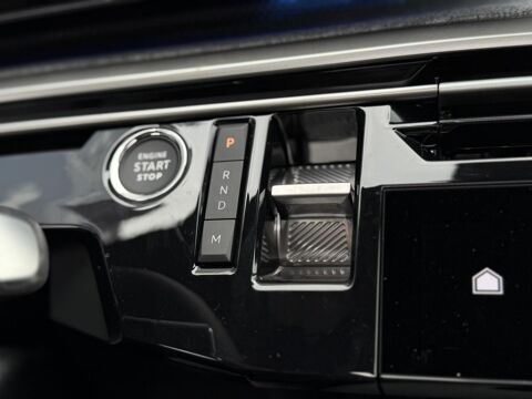 3008 Hybrid 145 e-DSC6 GT avec Toit ouvrant, Hifi Focal et Vision 2026 occasion 35300 Foug&egrave;res