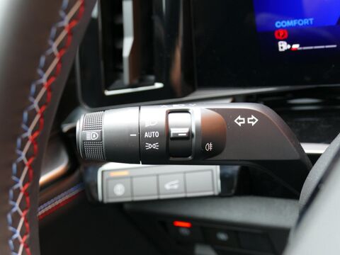 Rafale E-TECH HYBRID 200 ESPRIT ALPINE - BVA + TOIT SOLARBAY 2026 occasion 77090 Coll&eacute;gien
