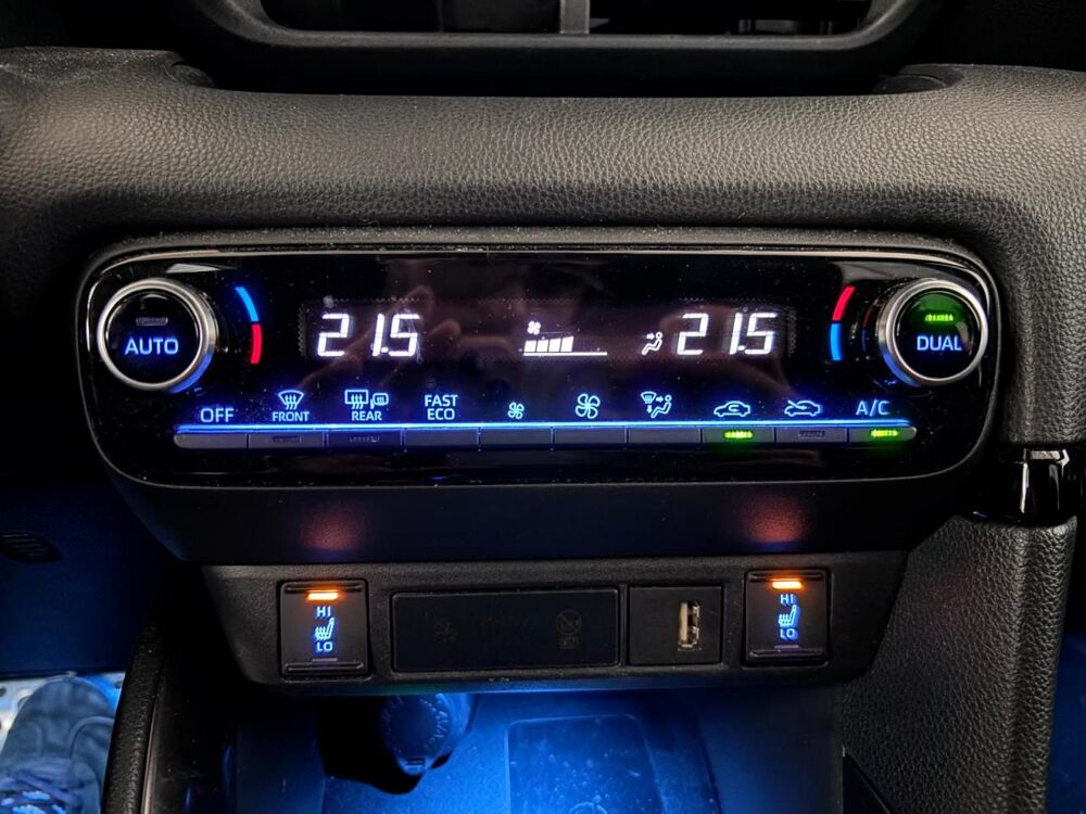 Yaris 1.5 VVTI 116h BV e-CVT (MY22) GR Sport - GARANTIE 6 MOIS MIN 2023 occasion 33700 M&eacute;rignac