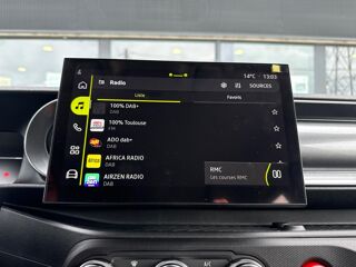 Twingo E-Tech Autonomie Urbaine 80 Techno a partir de 140 euros / m 2026 occasion 31660 Bessi&egrave;res