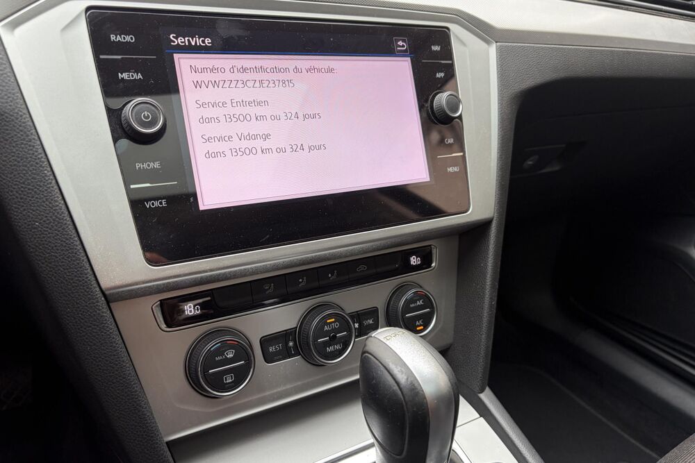 Passat VOLKSWAGEN 1.6 TDI 120 DSG7 TOIT OUVRANT CAM&Eacute;RA ENTRETIEN 2019 occasion 78760 Jouars-Pontchartrain