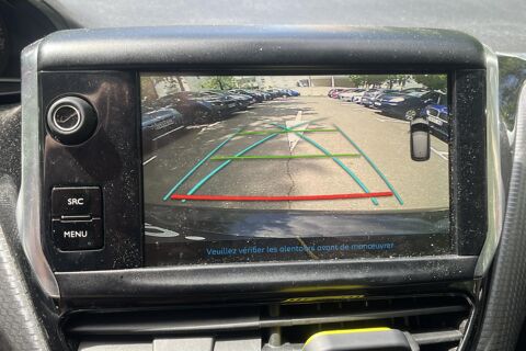 208 1.2i -Signature -82ch - courroie chang&eacute; - carplay - camera d 2019 occasion 78760 Jouars-Pontchartrain