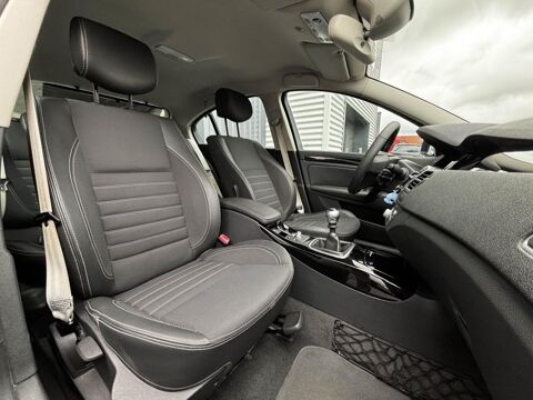 Laguna III - 2.0l dCi - 130ch - BVM 6 - Bose Edition Phase 2 2011 occasion 76710 Eslettes
