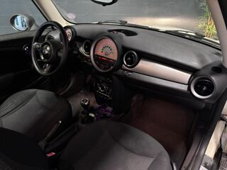 One 1.6i 75CH R56 LCI FINITION - GARANTIE 6 MOIS MINIMUM 2013 occasion 33700 M&eacute;rignac