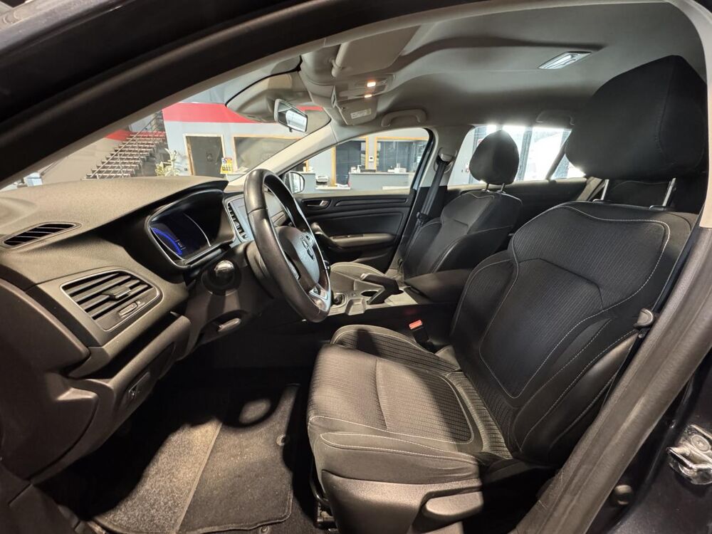 M&eacute;gane Estate 1.5 Blue dCi - 95 IV ESTATE BREAK Business PH 2019 occasion 25300 Pontarlier