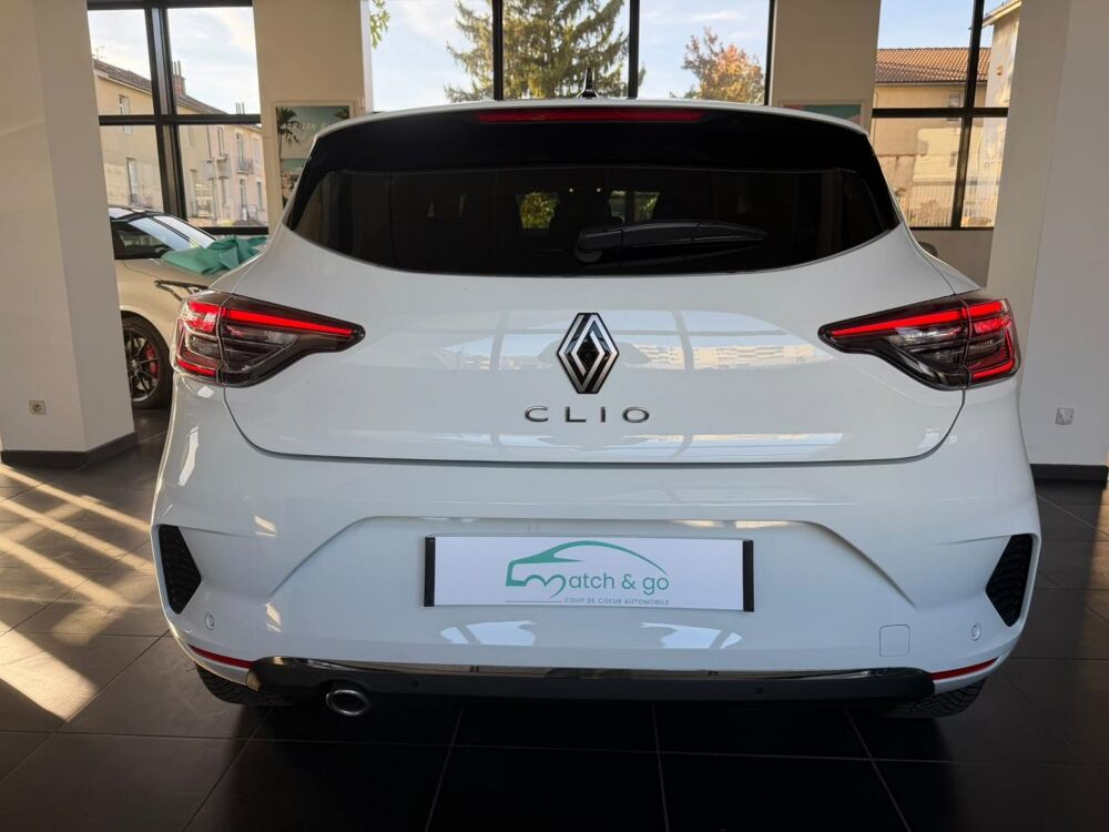 Clio 1.0 Tce - 90 V BERLINE Techno 2026 occasion 38400 Saint-Martin-d'H&egrave;res