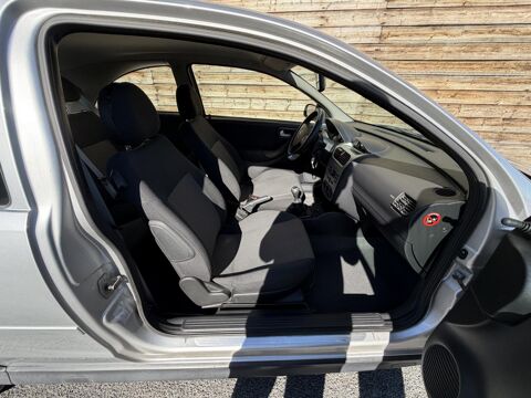 Corsa 1.2i Twinport Enjoy 2006 occasion 19100 Brive-la-Gaillarde