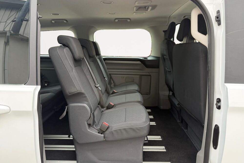 Tourneo VP II 320 L2 2.0 ECOBLUE 150 TITANIUM 9PL BVM6 2024 occasion 38550 Clonas-sur-Var&egrave;ze