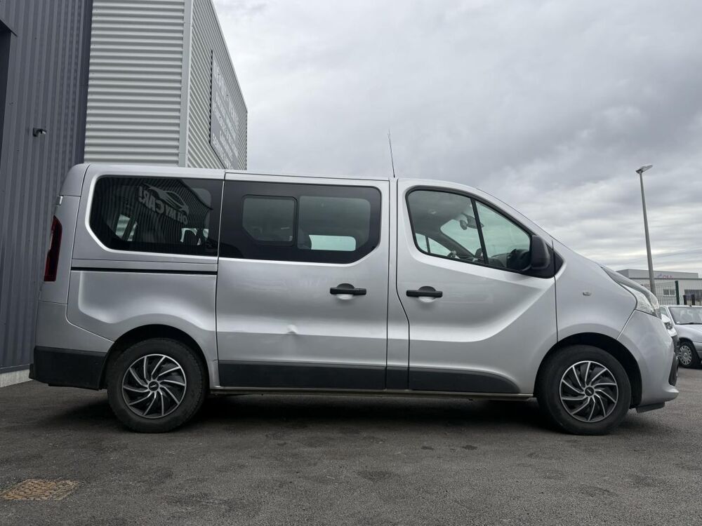 Trafic III L1H1 9 places - 1.6 l DCi - 120ch - Life Phase 1 2015 occasion 76710 Eslettes