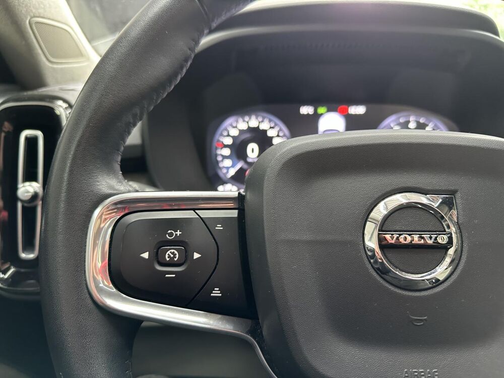 XC40 1.5 T3 165 INSCRIPTION LUXE 2WD GEARTRONIC BVA 2020 occasion 33370 Artigues-pr&egrave;s-Bordeaux