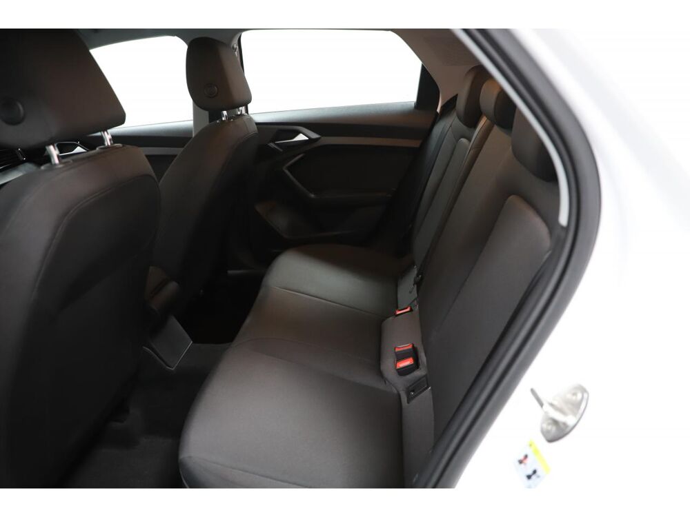 A1 1.0 30 TFSI 110 S line S-Tronic Sportback 2024 occasion 06550 La Roquette-sur-Siagne