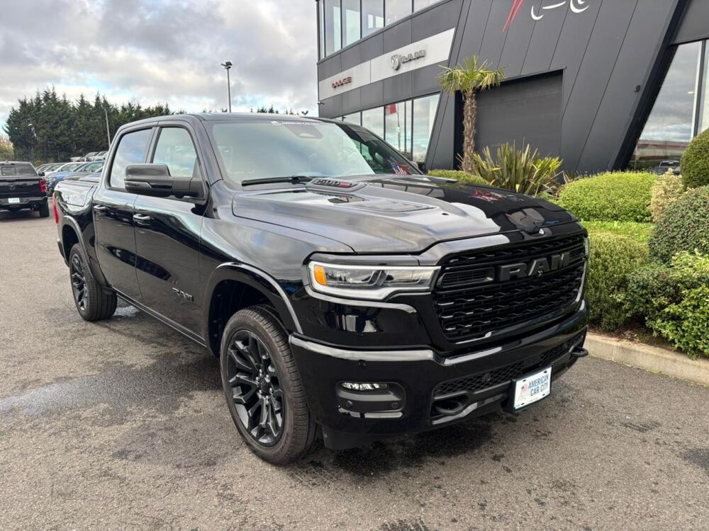 RAM 1500 CREW LIMITED NIGHT EDITION BOX HAYON MULTI 2025 occasion 91830 Le Coudray-Montceaux