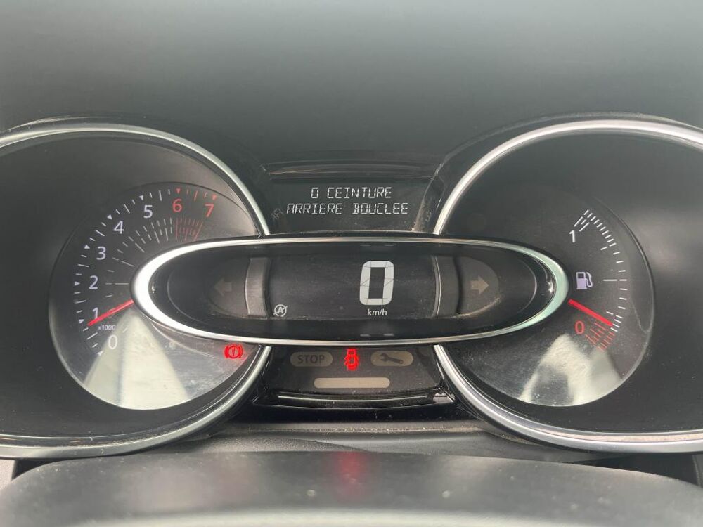 Clio 1.2 TCE 120ch - CLIM - BLUETOOTH - REGULATEUR 2017 occasion 13760 Saint-Cannat