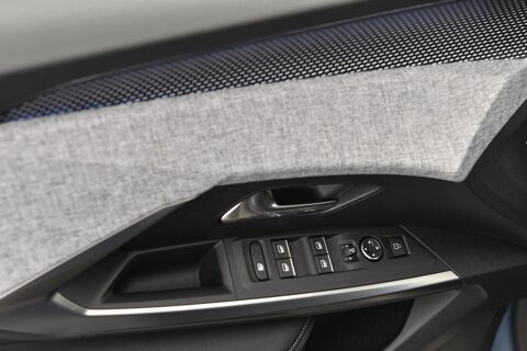 3008 Hybrid 136 e-DCS6 GT occasion 17130 Montendre