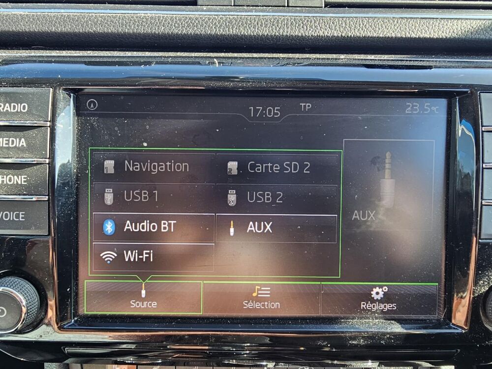 Superb III 2.0 16V TDI 150cv DSG6 Style - SUIVI ENTRETIEN COMPLET - 2016 occasion 49070 Beaucouz&eacute;