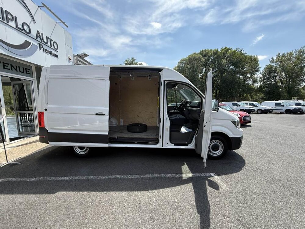 Crafter 35 L3H3 2.0 TDI - 140 FOURGON Business TVA RECUPERABLE + CAR 2023 occasion 19100 Brive-la-Gaillarde