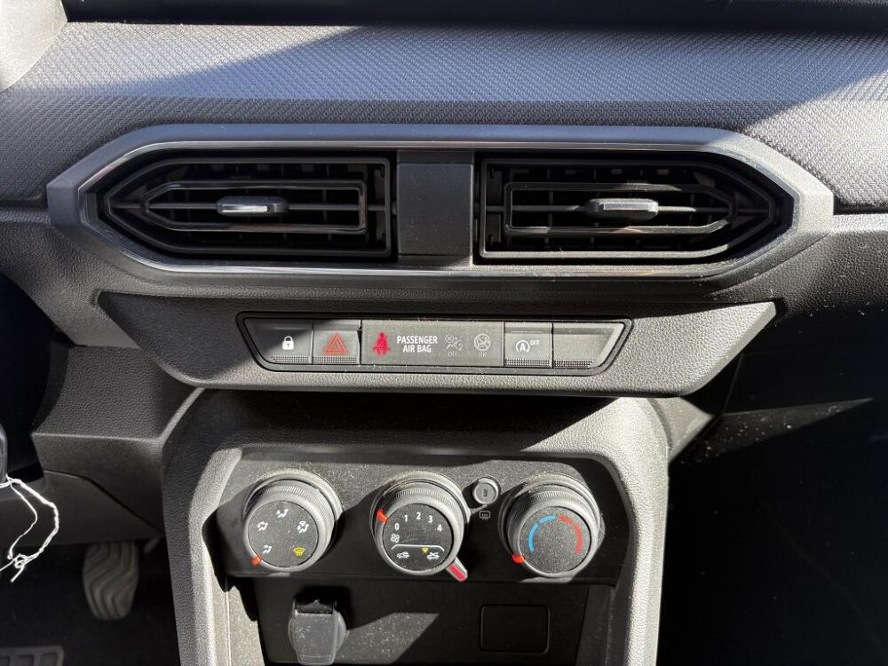 Sandero III - 1.0l SCe - 65ch - Essentiel Phase 1 - GARANTIE 12 MOIS 2021 occasion 76710 Eslettes