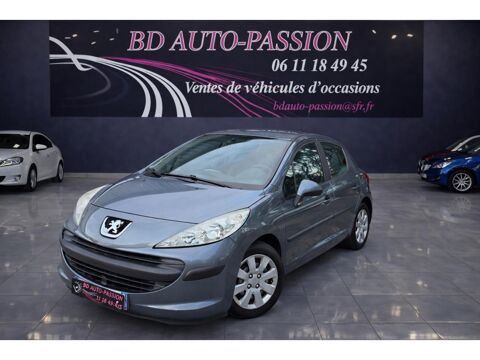Peugeot 207 1.4i 16V 90ch / 110000km / distribution et entretien neuf / 2007 occasion Orthoux-S&eacute;rignac-Quilhan 30260