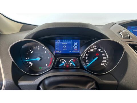 Kuga 2.0 TDCi 180 ch 4x4 BVA Titanium - ATTELAGE - TOIT OUVRANT - 2014 occasion 17600 Saujon
