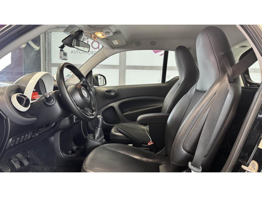 ForTwo Coupe 1.0i 71 S&S - Passion - 3&egrave;me main - Entretien Complet 2016 occasion 60740 Saint-Maximin