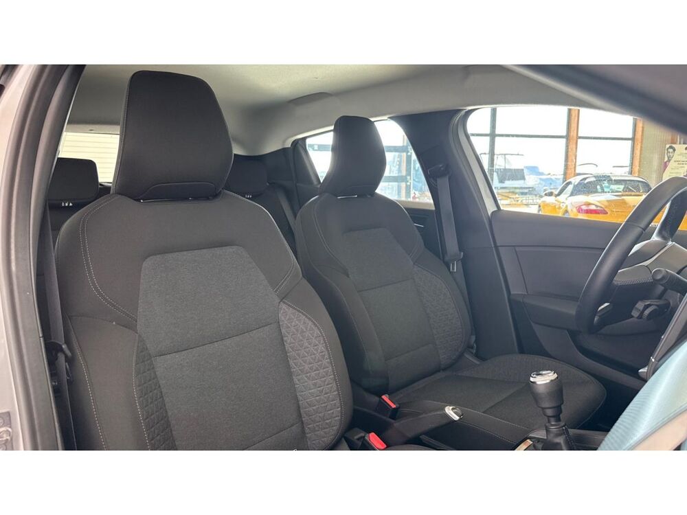 Clio 1.0 Tce - 90 ch V Equilibre / CARPLAY / SUIVI FACTURES / CLI 2023 occasion 17600 Saujon