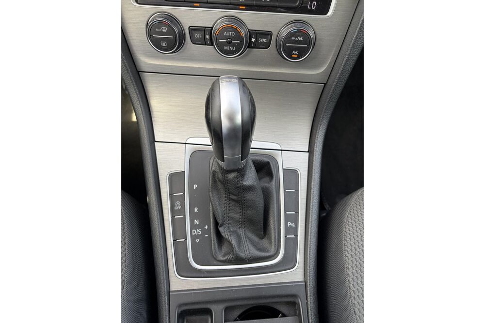 Golf Volkswagen 7 2.0 TDI 150 DSG6 Confortline GPS 2016 occasion 78760 Jouars-Pontchartrain