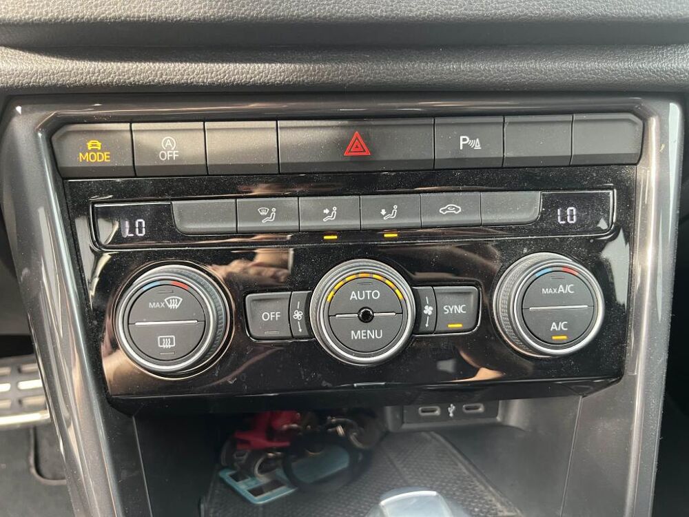 T-ROC 1.5 TSI R-LINE 150ch BVA7 - 1ERE MAIN - CARPLAY - CAM - HAYO 2021 occasion 13760 Saint-Cannat
