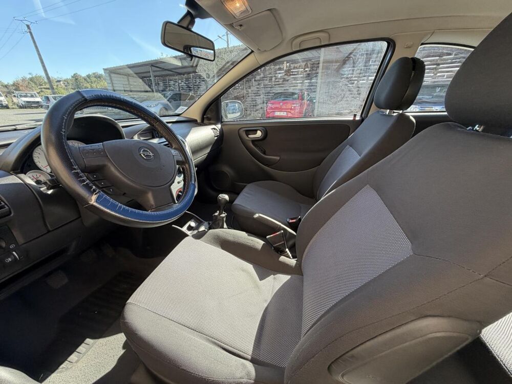 Corsa 1.2i Twinport Enjoy 2006 occasion 19100 Brive-la-Gaillarde