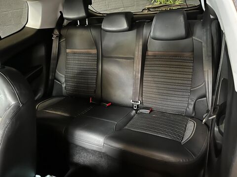 208 1.6 VTI 120CH MOTEUR A CHAINE - ALLURE PACK - GARANTIE 6 MOI 2012 occasion 33700 M&eacute;rignac