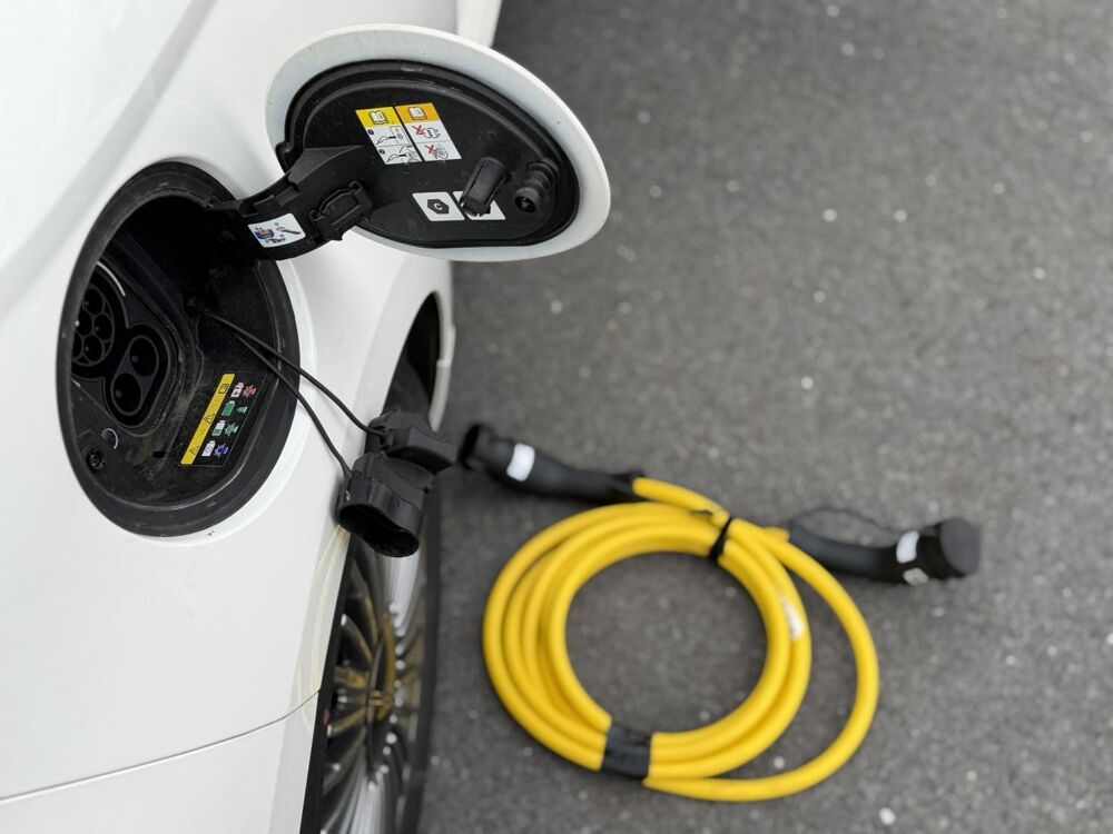 500 Electrique 118ch 42.0kWh Icone - SOH +95% 2023 occasion 35300 Foug&egrave;res