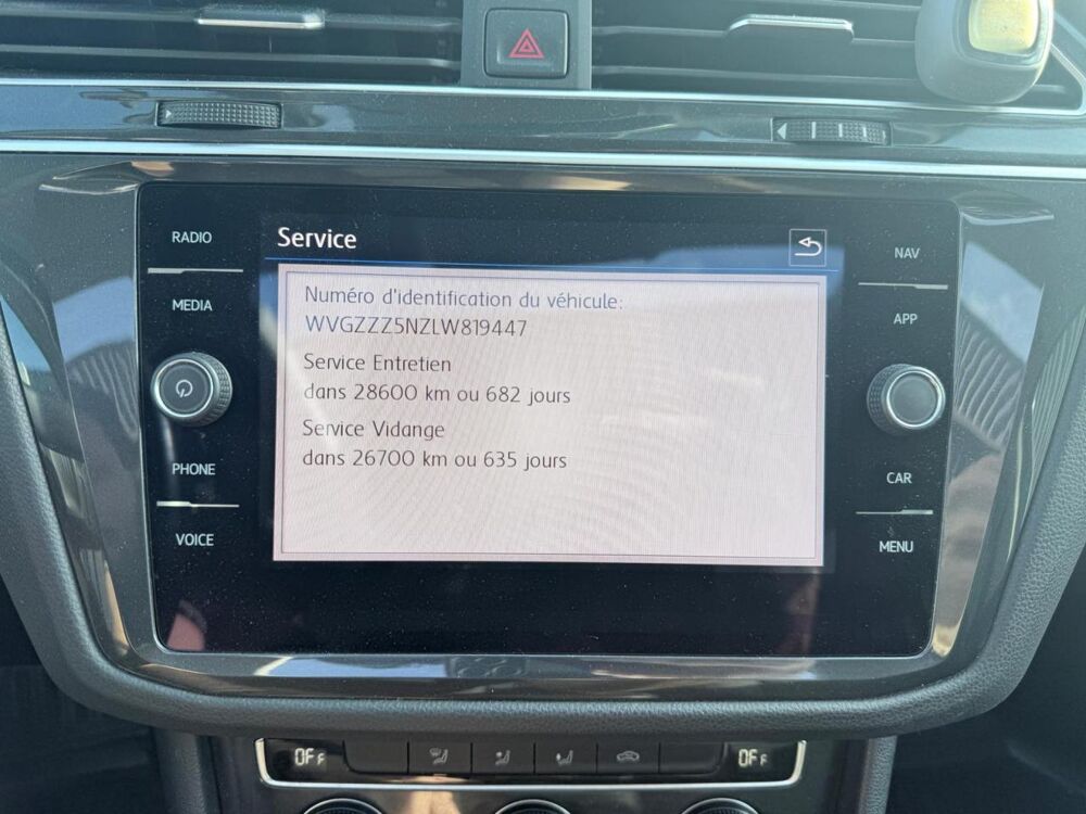 Tiguan 2.0 TDI 150 BLUEMOTION CARAT DSG BVA PANO/CAMERA/ACC/AMBIANC 2019 occasion 42170 Saint-Just-Saint-Rambert
