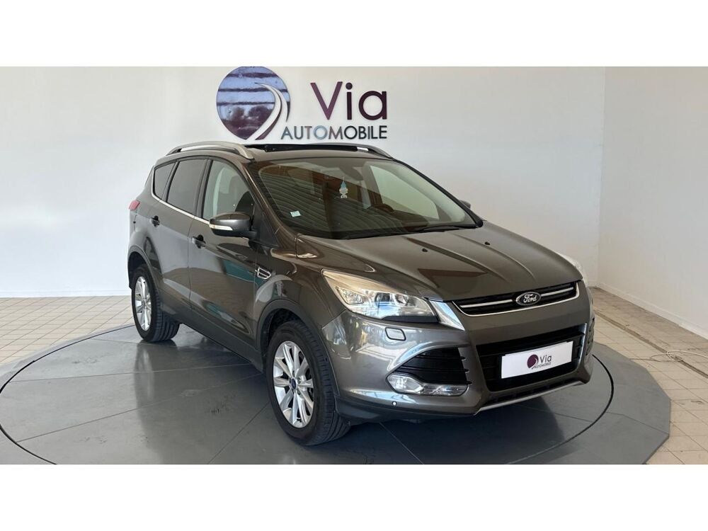 Kuga 2.0 TDCi 180 ch 4x4 BVA Titanium - ATTELAGE - TOIT OUVRANT - 2014 occasion 17600 Saujon