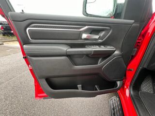 RAM 1500 CREW CAB BIGHORN NIGHT EDITION 2025 2025 occasion 91830 Le Coudray-Montceaux