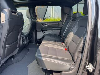 RAM 1500 CREW CAB SPORT NIGHT EDITION V8 2026 occasion 91830 Le Coudray-Montceaux
