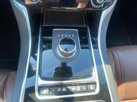 XF 2.0d 180 business r-sport bva 2020 occasion 85150 Les Achards