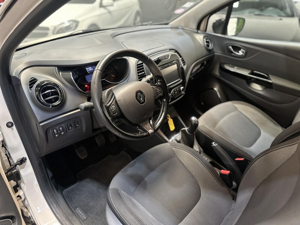 Captur 0.9 TCe 90ch Intens - Garantie 12 MOIS 2014 occasion 94360 Bry-sur-Marne