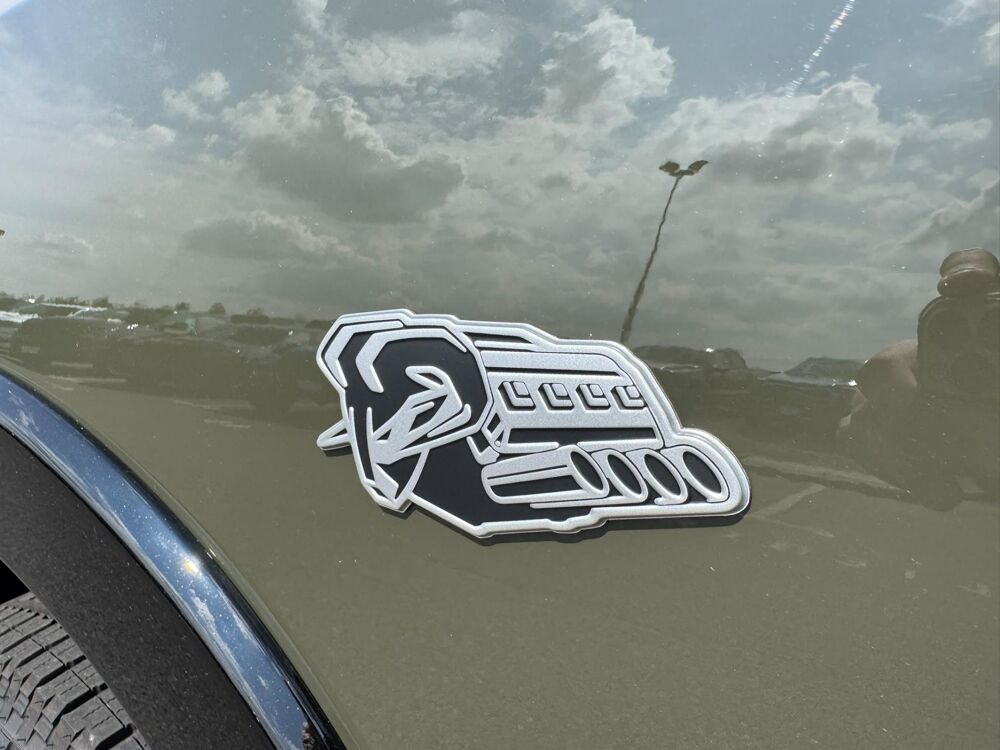 RAM 1500 CREW BIGHORN BACK COUNTRY V8 2026 occasion 91830 Le Coudray-Montceaux