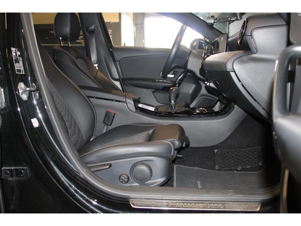 Classe A A160 Pack Sport Si&egrave;ges Chauffants Carplay Entretien Complet 2020 occasion 59493 Villeneuve-d'Ascq